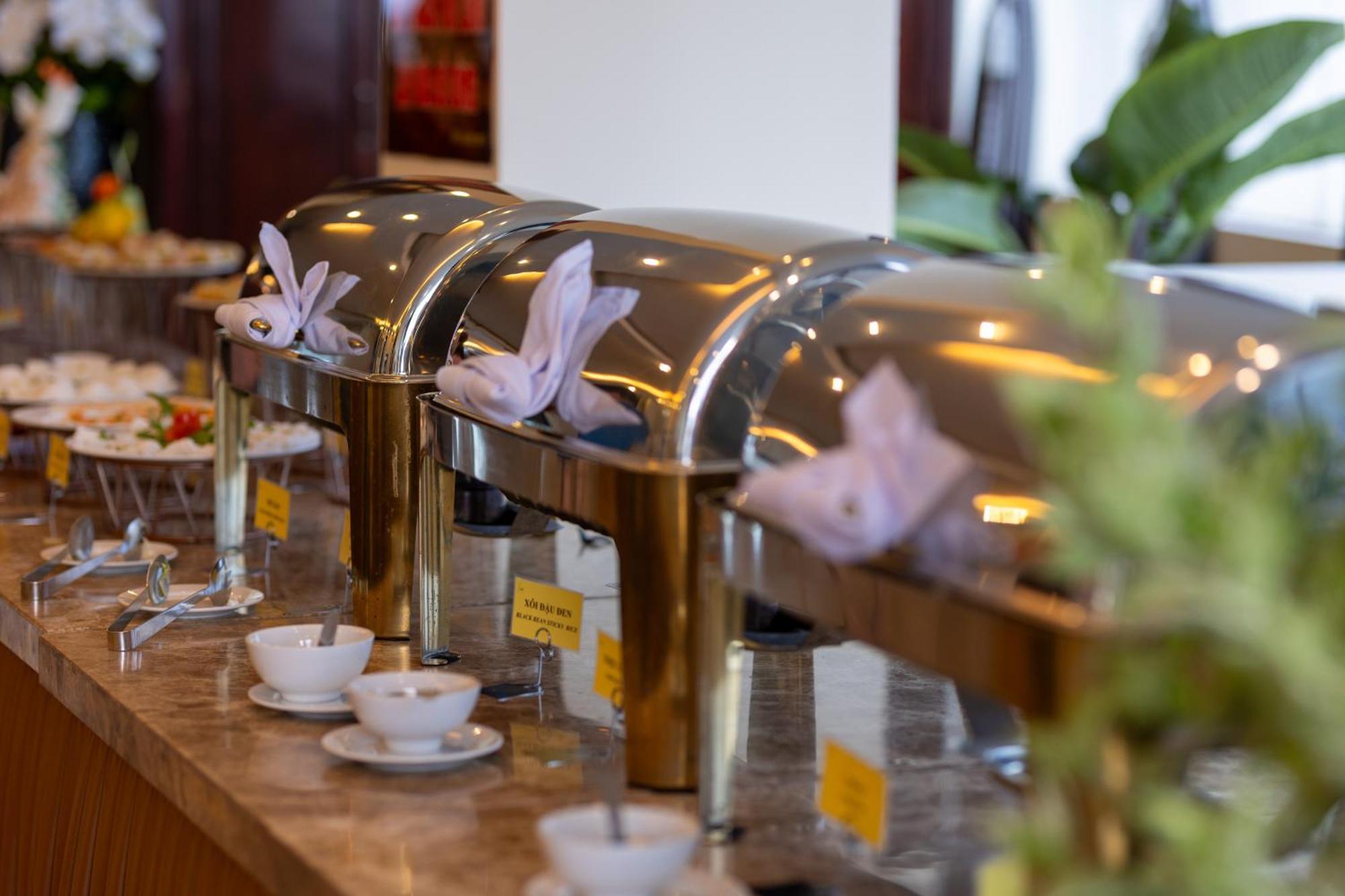Baly Hotel Хюе Екстер'єр фото