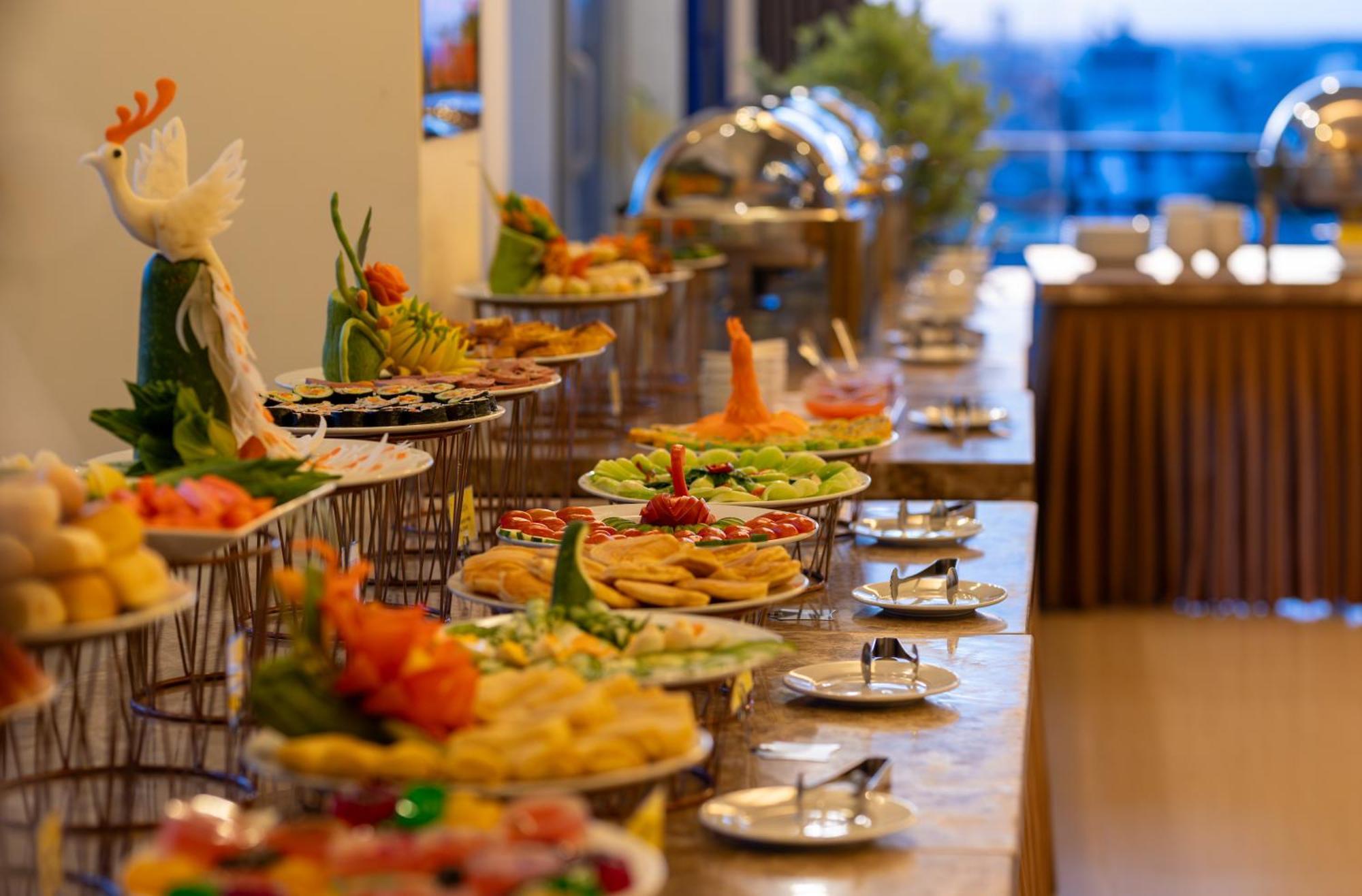 Baly Hotel Хюе Екстер'єр фото