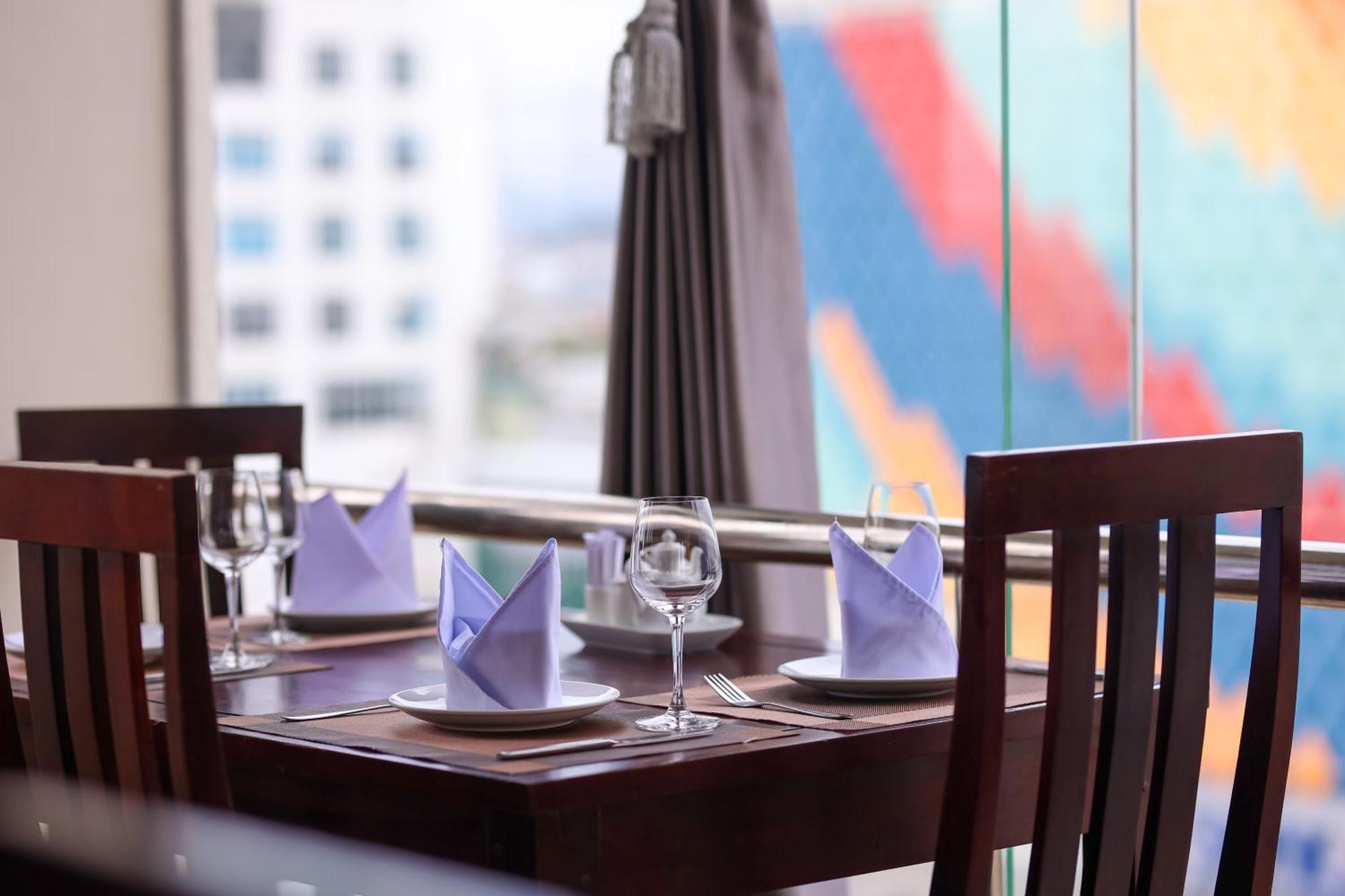 Baly Hotel Хюе Екстер'єр фото