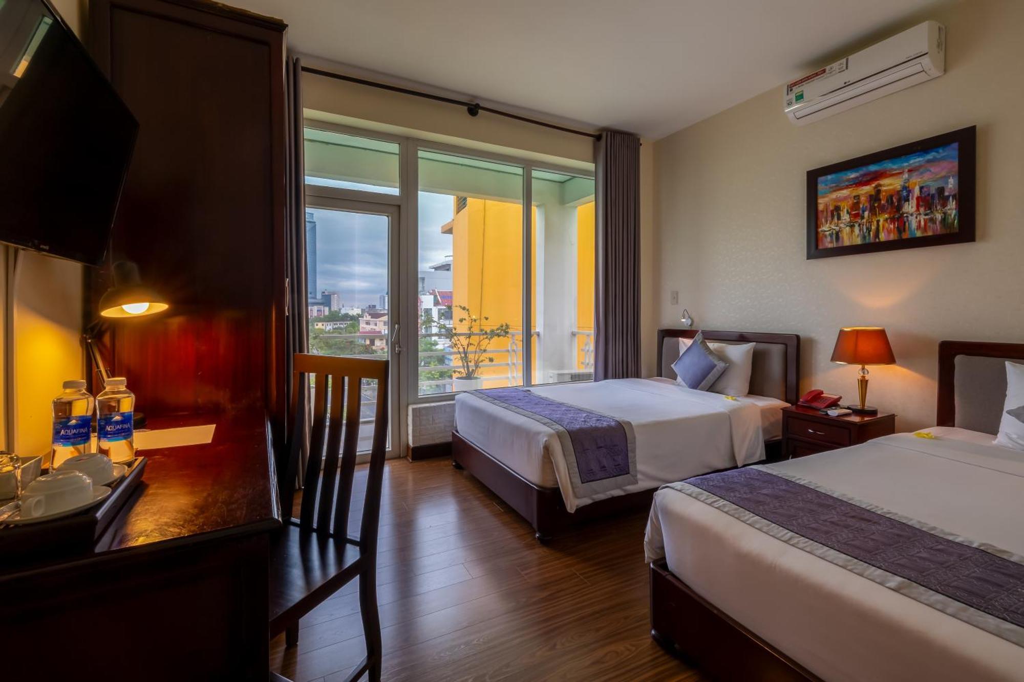 Baly Hotel Хюе Екстер'єр фото