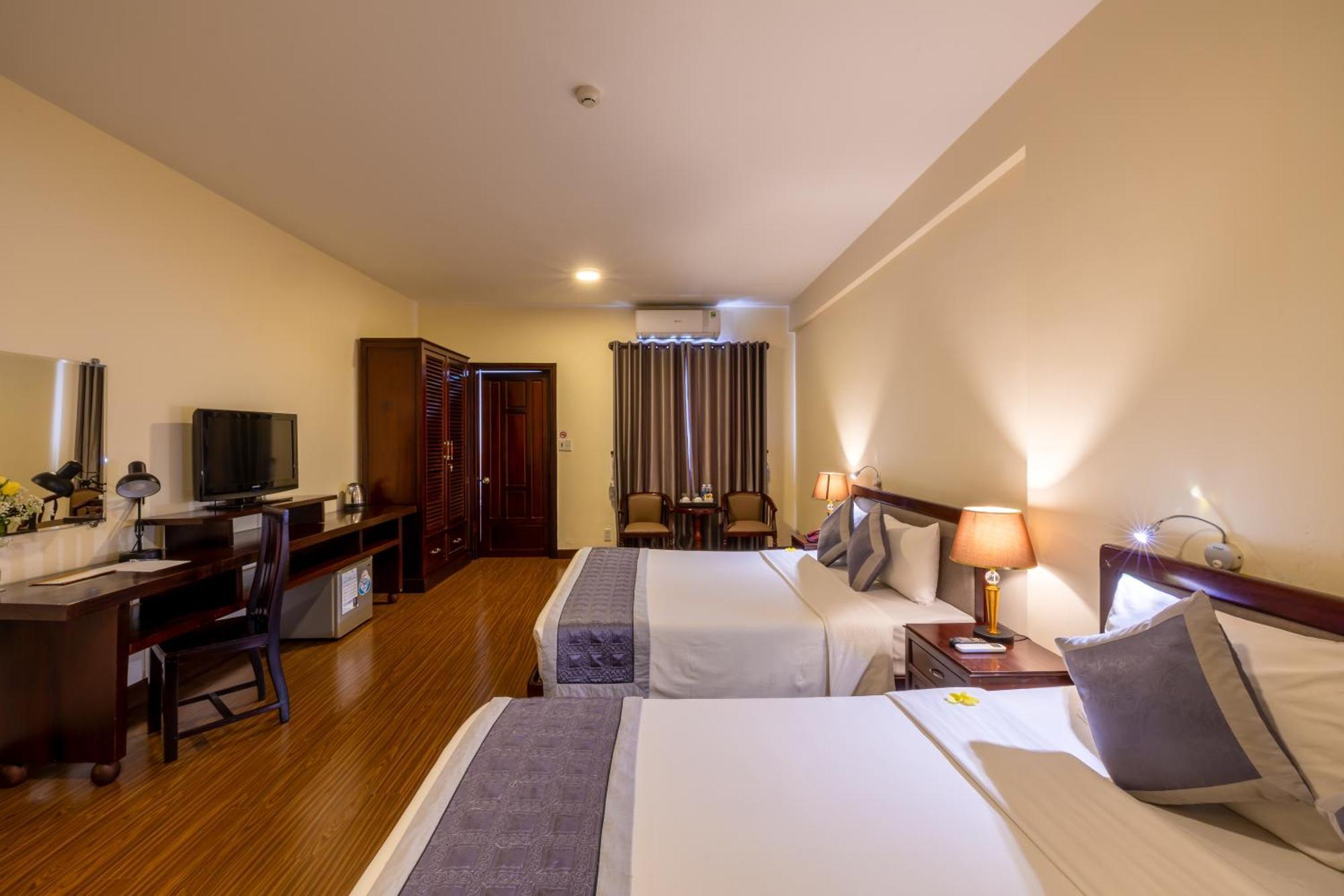 Baly Hotel Хюе Екстер'єр фото
