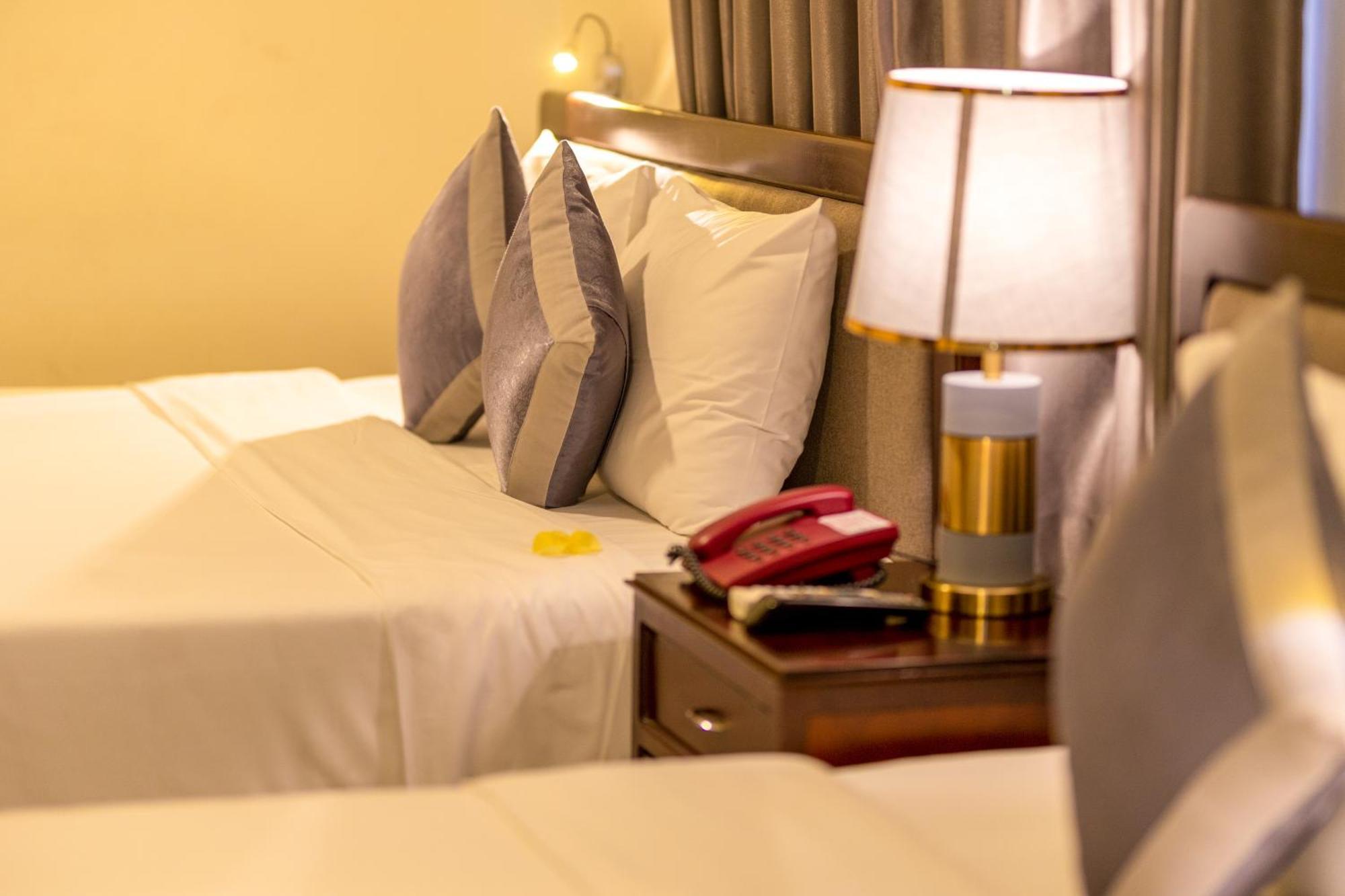 Baly Hotel Хюе Екстер'єр фото