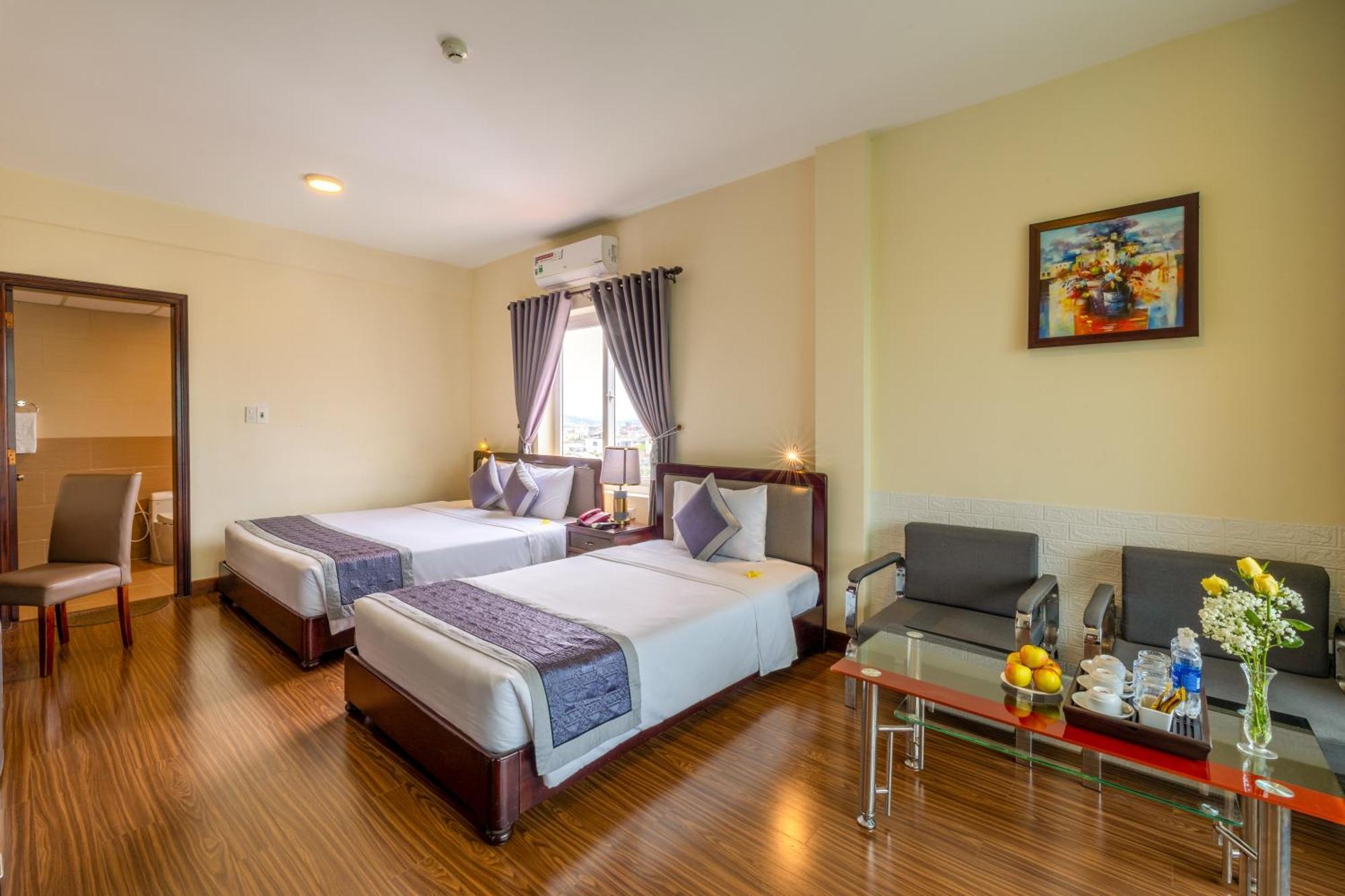 Baly Hotel Хюе Екстер'єр фото